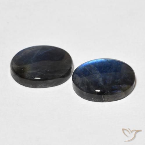 Shop natural 4.19ct Multicolore Spectrolite gems, ovale, from Finlande at GemSelect. In stock, global shipping!