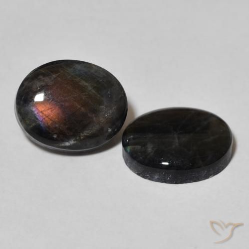 Shop natural 4.18ct Multicolore Spectrolite gems, ovale, from Finlande at GemSelect. In stock, global shipping!