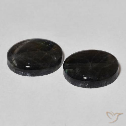 Shop natural 4.18ct Multicolore Spectrolite gems, ovale, from Finlande at GemSelect. In stock, global shipping!