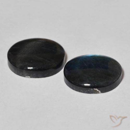 Shop natural 4.18ct Multicolore Spectrolite gems, ovale, from Finlande at GemSelect. In stock, global shipping!
