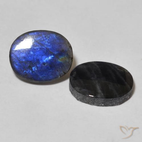 Shop natural 3.76ct Multicolore Spectrolite gems, ovale, from Finlande at GemSelect. In stock, global shipping!