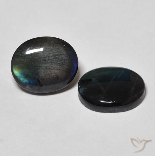 Shop natural 4.09ct Multicolore Spectrolite gems, ovale, from Finlande at GemSelect. In stock, global shipping!