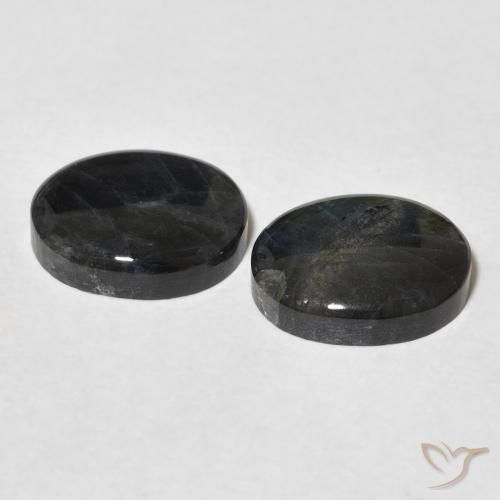 Shop natural 4.40ct Multicolore Spectrolite gems, ovale, from Finlande at GemSelect. In stock, global shipping!