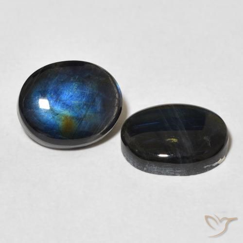 Shop natural 4.28ct Multicolore Spectrolite gems, ovale, from Finlande at GemSelect. In stock, global shipping!