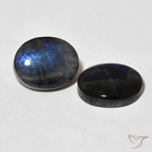 Shop natural 4.39ct Multicolore Spectrolite gems, ovale, from Finlande at GemSelect. In stock, global shipping!