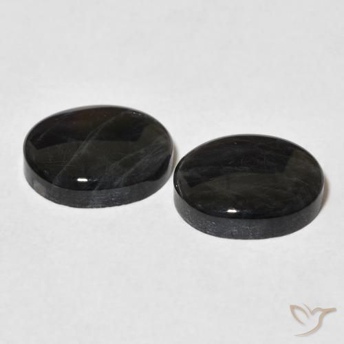 Shop natural 4.55ct Multicolore Spectrolite gems, ovale, from Finlande at GemSelect. In stock, global shipping!