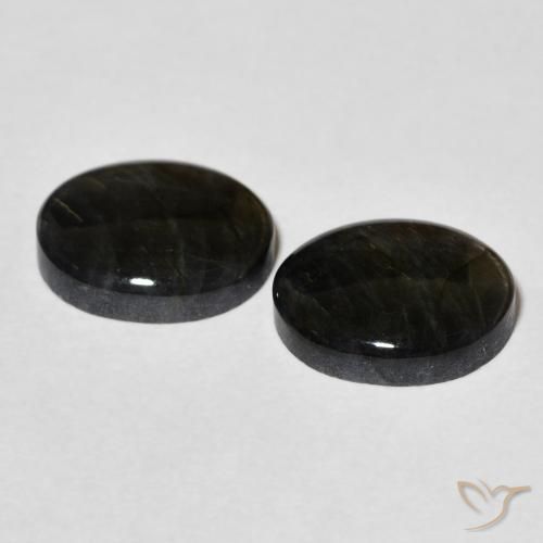 Shop natural 4.28ct Multicolore Spectrolite gems, ovale, from Finlande at GemSelect. In stock, global shipping!