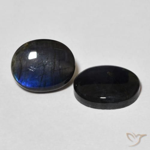 Shop natural 3.88ct Multicolore Spectrolite gems, ovale, from Finlande at GemSelect. In stock, global shipping!