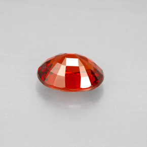 Grenat Spessartite Orange rougeâtre naturelle Coupe ovale, 2.51 ct, VS-SI