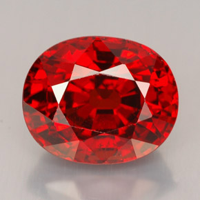 Grenat spessartite rouge naturelle coupe ovale, 7,68 ct, VVS-VS
