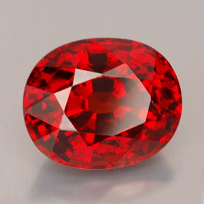 Grenat spessartite rouge naturelle coupe ovale, 7,68 ct, VVS-VS