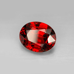 Grenat spessartite rouge naturelle coupe ovale, 7,03 ct, VVS-VS