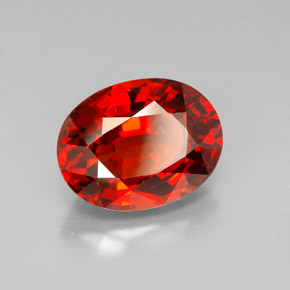 Grenat Spessartite Orange rougeâtre naturelle Coupe ovale, 5.81 ct, VVS-VS