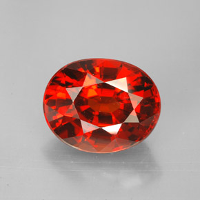 Grenat spessartite orange naturelle coupe ovale, 6,74 ct, VVS-VS