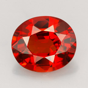 Grenat spessartite orange naturelle coupe ovale, 4,57 ct, VVS