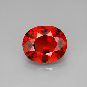 Grenat spessartite orange naturelle coupe ovale, 5,24 ct, VVS