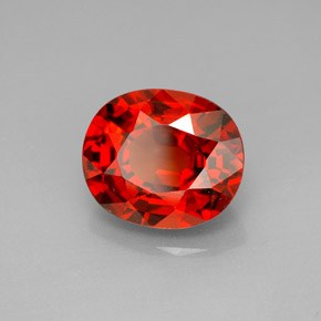 Grenat spessartite orange naturelle coupe ovale, 5,24 ct, VVS