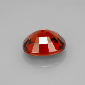 Grenat spessartite orange naturelle coupe ovale, 5,24 ct, VVS