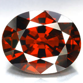Grenat Spessartite Rouge naturelle Coupe ovale, 9.53 ct, VVS-VS