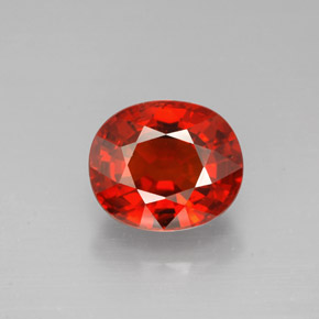 Grenat spessartite orange naturelle coupe ovale, 2,77 ct, VS