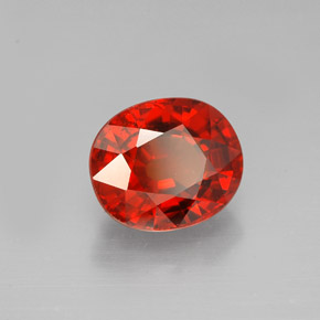 Grenat spessartite orange naturelle coupe ovale, 2,77 ct, VS