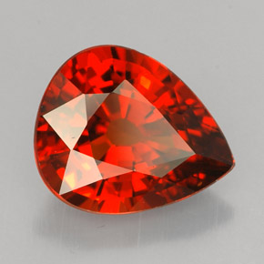 Grenat Spessartite Orange rougeâtre naturelle En forme de poire, 3.12 ct, VVS