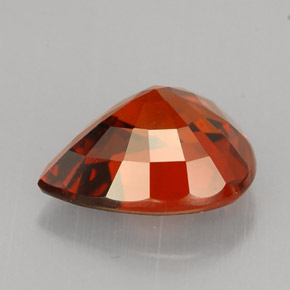 Grenat Spessartite Orange rougeâtre naturelle En forme de poire, 3.12 ct, VVS