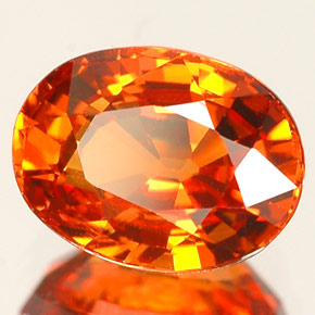 Grenat spessartite orange naturelle coupe ovale, 1,74 ct, VVS-VS