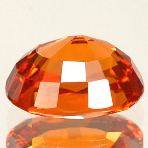 Grenat spessartite orange naturelle coupe ovale, 1,74 ct, VVS-VS