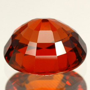 Grenat Spessartite Orange rougeâtre naturelle Coupe ovale, 2.50 ct, VVS-VS