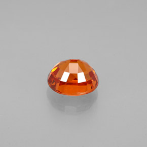 Grenat spessartite orange naturelle coupe ovale, 1,37 ct, VVS