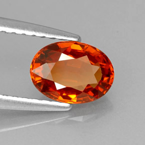 Grenat spessartite orange naturelle coupe ovale, 1,26 ct, VVS