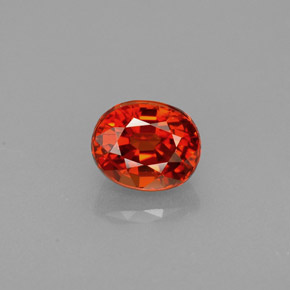 Grenat spessartite orange mandarine naturelle coupe ovale, 1,35 ct, VVS-VS