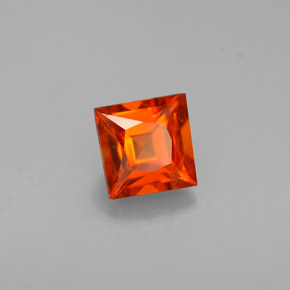 Grenat spessartite orange naturelle carré, 0,65 ct, VS-SI