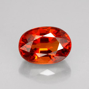 Grenat spessartite orange naturelle coupe ovale, 1,70 ct, VS