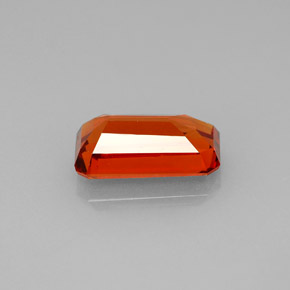 Grenat spessartite orange naturelle taille émeraude, 2,38 ct, VS