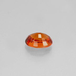 Grenat spessartite orange naturelle coupe ovale, 0,98 ct, VVS-VS