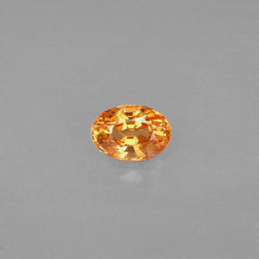 Grenat spessartite orange naturelle coupe ovale, 0,71 ct, VS