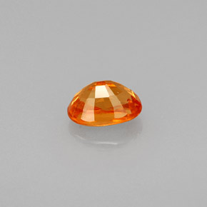 Grenat spessartite orange naturelle coupe ovale, 0,80 ct, VS