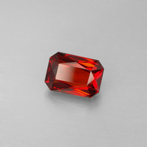 Grenat Spessartite Rouge-orange naturelle Taille émeraude, 2.04 ct, VVS-VS