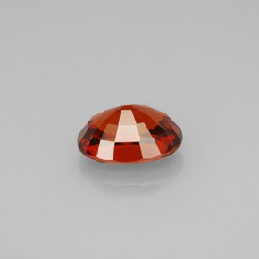 Grenat spessartite orange naturelle coupe ovale, 2,10 ct, VVS