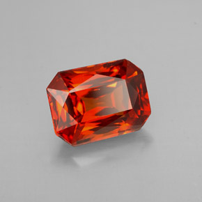 Grenat spessartite orange naturelle taille émeraude, 2,50 ct, VVS-VS