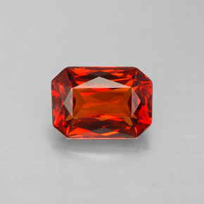 Grenat Spessartite Mandarine Orange naturelle Taille émeraude, 2.05 ct, VVS-VS