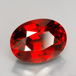 Grenat spessartite rouge naturelle coupe ovale, 9,65 ct, VS