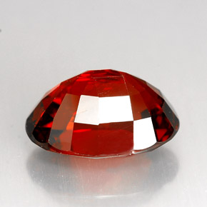Grenat spessartite rouge naturelle coupe ovale, 9,65 ct, VS
