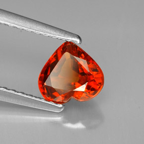 Grenat spessartite orange naturelle forme de coeur, 0,99 ct, VS