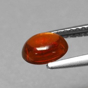 Grenat spessartite orange naturelle coupe ovale, 1,22 ct, translucide