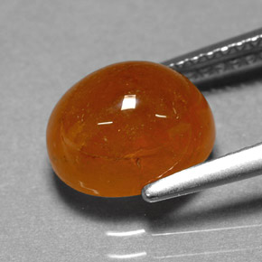 Grenat spessartite orange naturelle coupe ovale, 4,46 ct, translucide