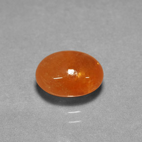 Grenat spessartite orange naturelle coupe ovale, 3,15 ct, translucide