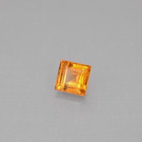 Grenat spessartite orange naturelle carré, 0,39 ct, VS